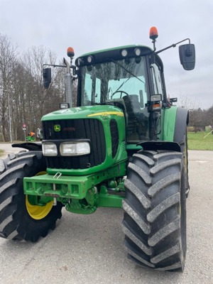 Traktor John Deere 6420