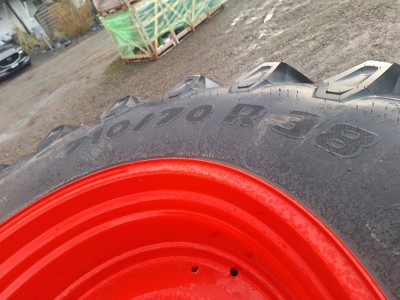 Fendt Komplett Bereifung Neu 710/65 R38