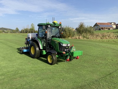 John Deere 4066R