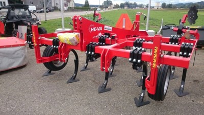 HE-VA Flachgrubber / Cultivateur plat / Triple Tiller Airy 3 m