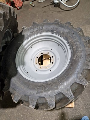 Räder 480/65 R28