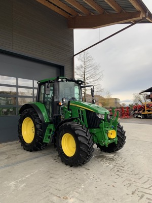 John Deere 6120M Autoquad