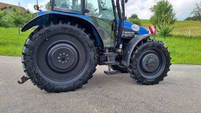 Radsatz Pflegebereifung New Holland TS Spur 2000mm