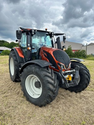 Valtra N175D