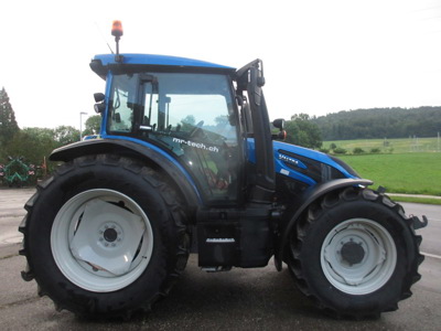 Valtra G135A