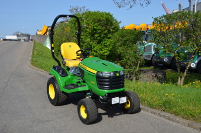 John Deere X940