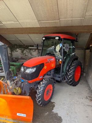 Tracteur viticole Kubota M7040