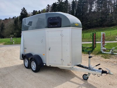 Van, Pferdeanhänger Humbaur Equitos alu Plus 2400