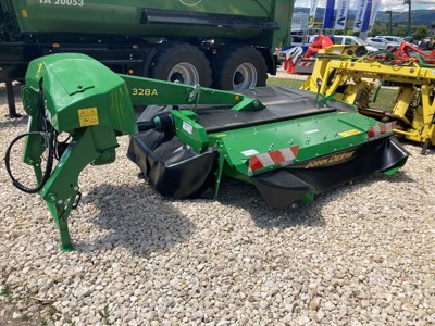 Faucheuse latérale John Deere 328 A