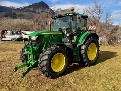 John Deere 6125R