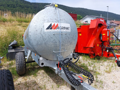 Tonneau à eau 3'100 litres freins pneumatiques