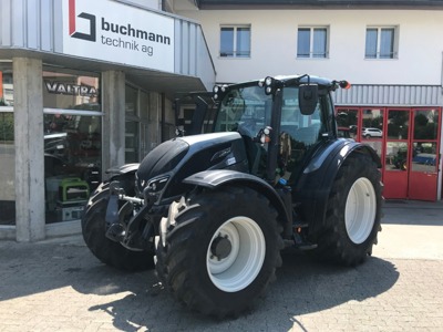 Valtra N154EA Traktor