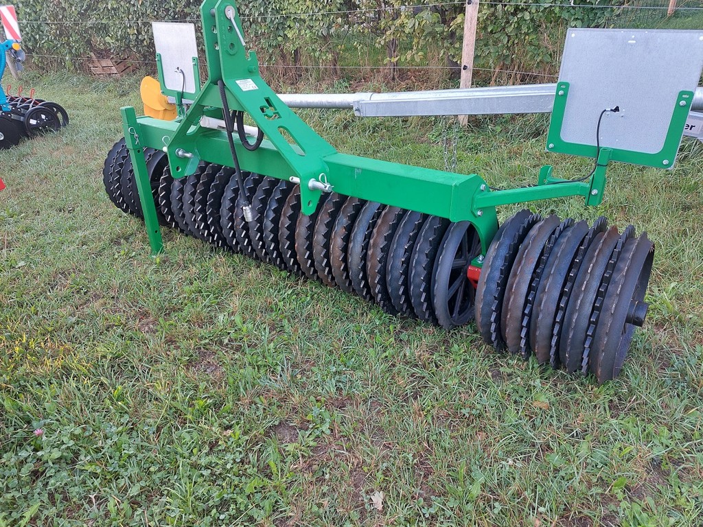 830fc821-a767-438f-abc0-919395f315af-Düvelsdorf Terra Roller 3 (3).png