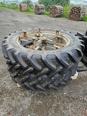 1 Paar Dopplerad für Traktor 320/85R36