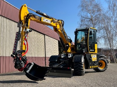 JCB HYDRADIG 110W PLUS