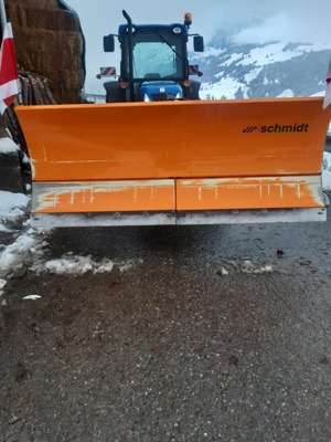 Schneepflug Schmidt Aebi MPC-S26