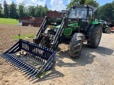 Steinsammelschaufel - für steinreiche Landwirte, Benne pour ramasser les pierres