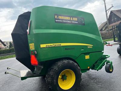 JOHN DEERE - PRESSE A BALLE RONDE - 960