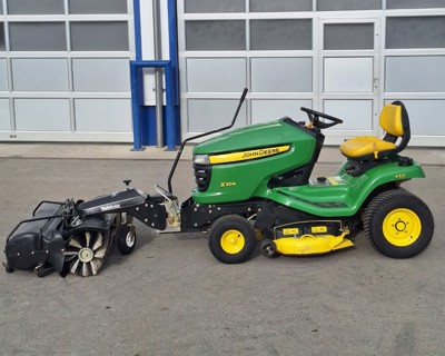 Rasentraktor John Deere X304