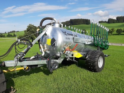 Druckfass Farmtech 5200 l mit Schleppschuhverteiler