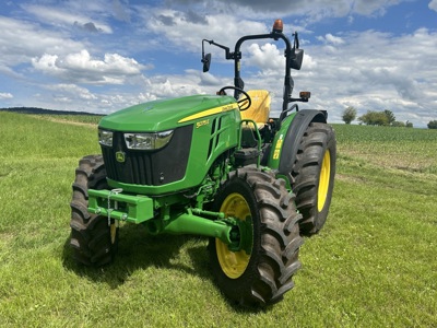 John Deere 5075E ohne Kabine, mit Allrad