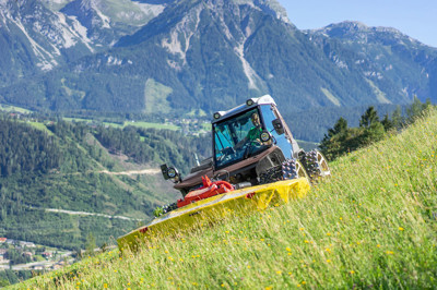 Frontscheibenmähwerk Pöttinger Novacat F2700 Alpin