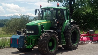 John Deere 7530