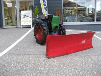 Motormäher Rapid Super mit Schneepflug