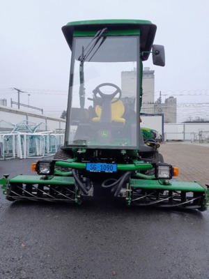 Spindelmäher John Deere 8400 Commercial