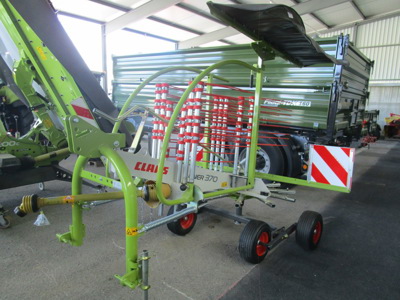 Claas liner 370