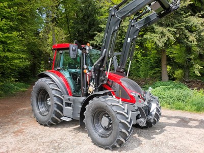 Valtra G135A