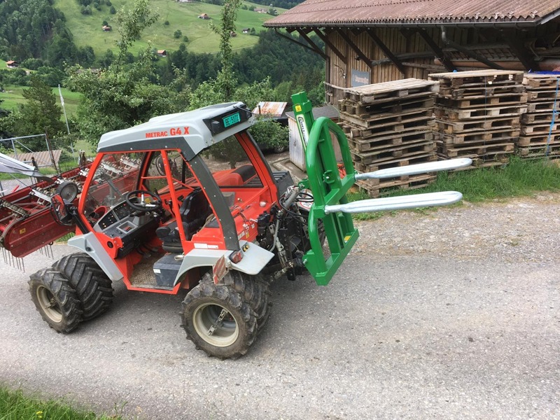 Ballengabel mit Hebefunktion, Rundballenstapler, Ballenstapler, Ballenhochstapler/Elevateur à balles