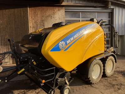 Rundballenpresse New Holland RB 125 Combi