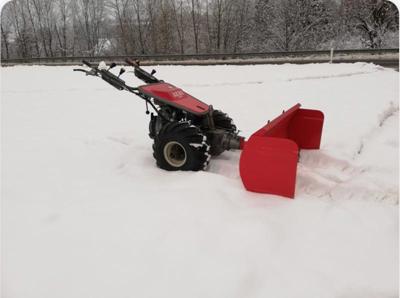 Schneepflug 1.2m  zu Aebi Motormäher