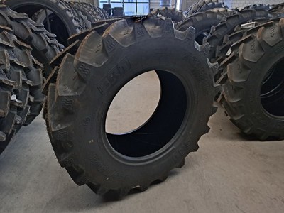 Reifen BKT RT 657 440/65R24