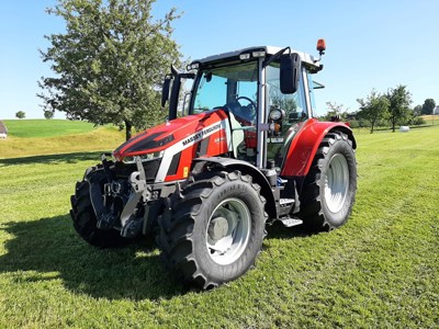 Traktor Massey Ferguson 5S.145 Dyna-6