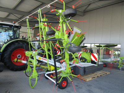 Claas Volto 900