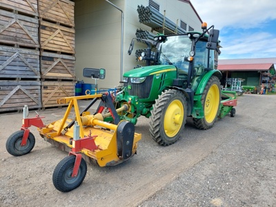 Traktor John Deere 5R125