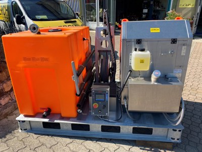 DIBO WeedKiller  D Hydra (auf Plattform) mit 600L Wassertank