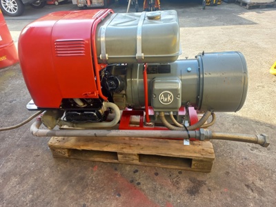 Stromgenerator , Notstromgenerator , Notstromgruppe , Generator 380 V , 30KVA  , 45,5A  , VW Benzin - Motor