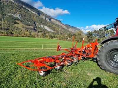 Kuhn, GF 8712 Giroheuer, I15867