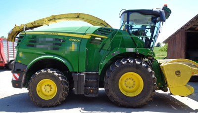 John Deere 8400i