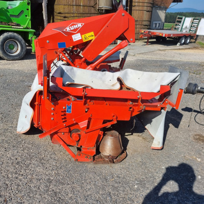 faucheuse kuhn frontal avec éclateur