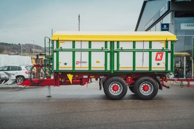 Kröger TKD 302 mit 22'000 kg Gesamtgewicht