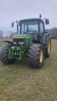 John deere 6410