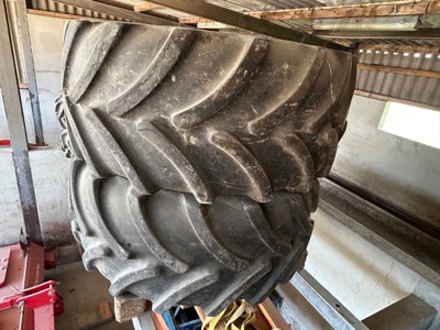 Fixspur Räder 600/65R28 und 650/65R42 John Deere