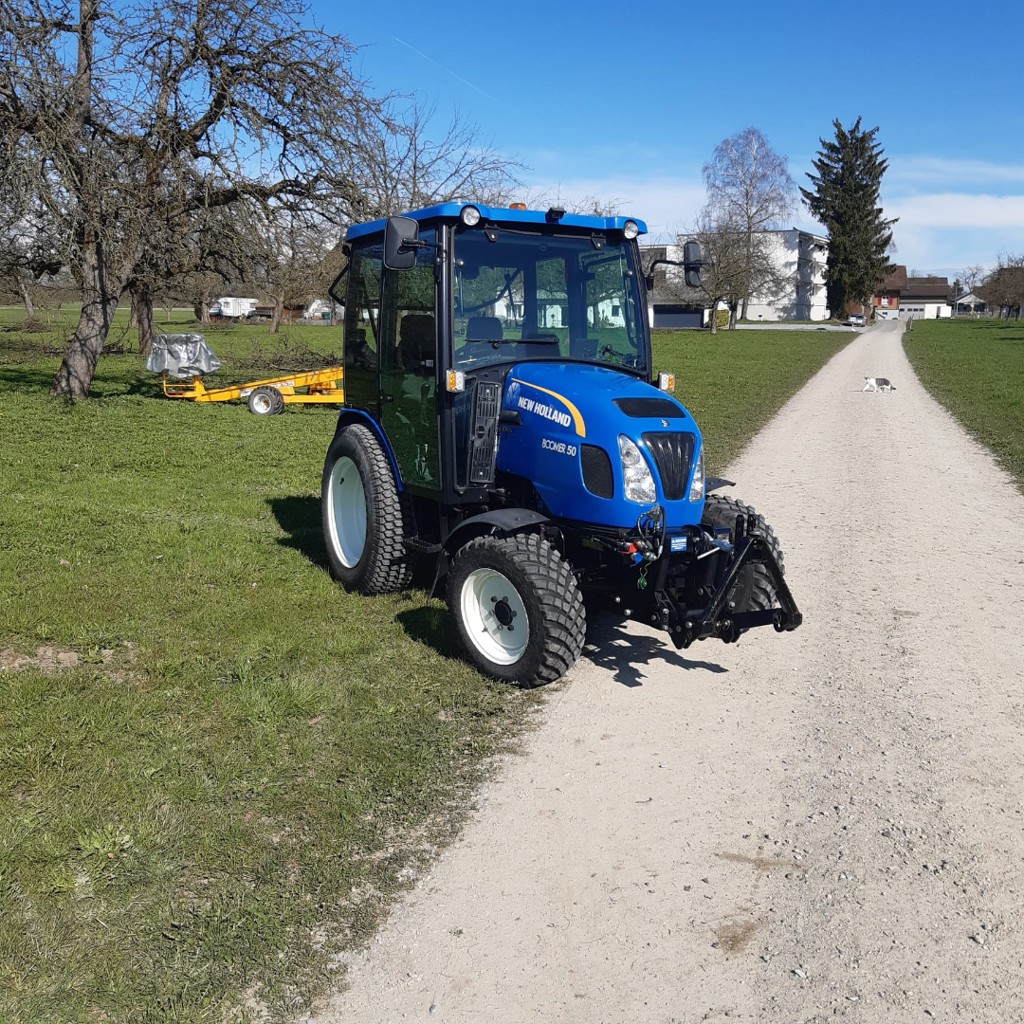 New Holland Boomer 50