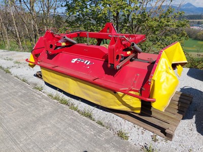 Faucheuse frontale FELLA KM 310FZ