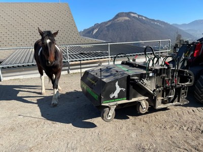 Pferdeapfelsammelmaschine Farm-Servant