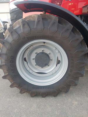 Räder Komplett ab Umbereifung 440/65 R24 (Paar)